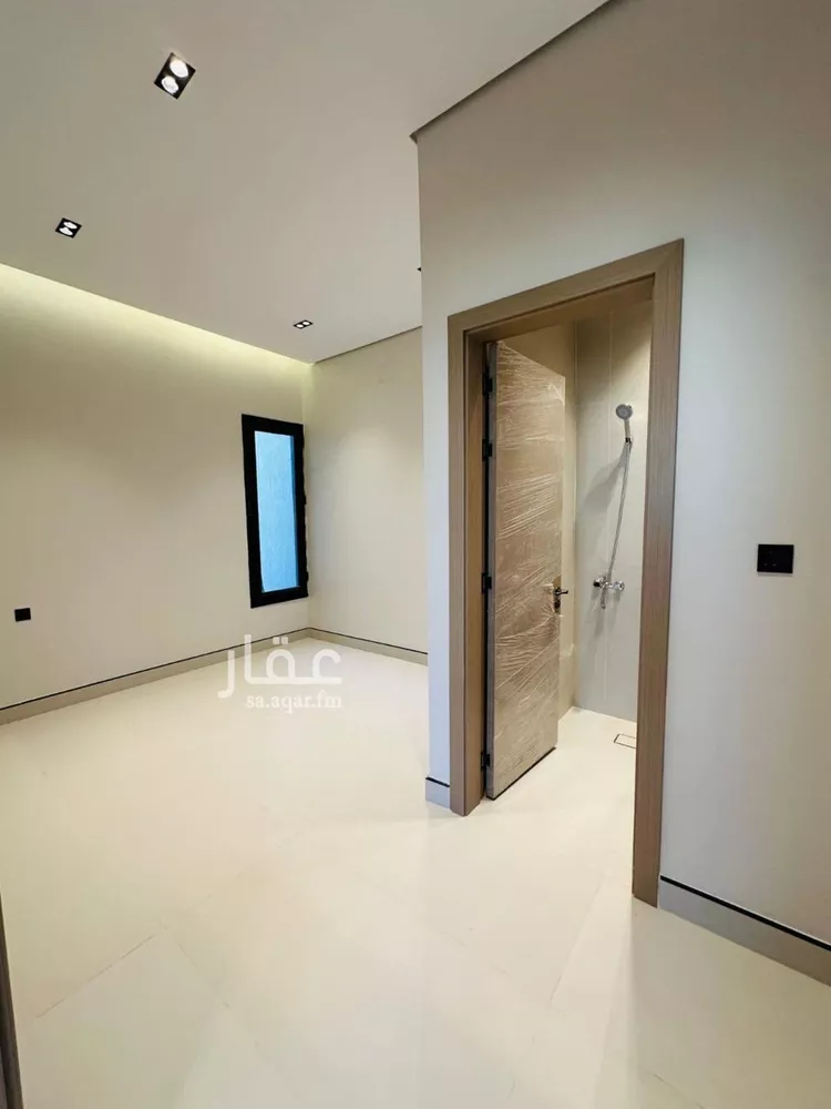 فيلا للبيع في شارع قابوس, حي المعيزيلة, مدينة الرياض, منطقة الرياض صورة 2