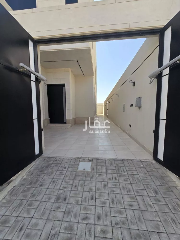 فيلا للبيع في شارع أسعد المدني, حي المعيزيلة, مدينة الرياض, منطقة الرياض 7