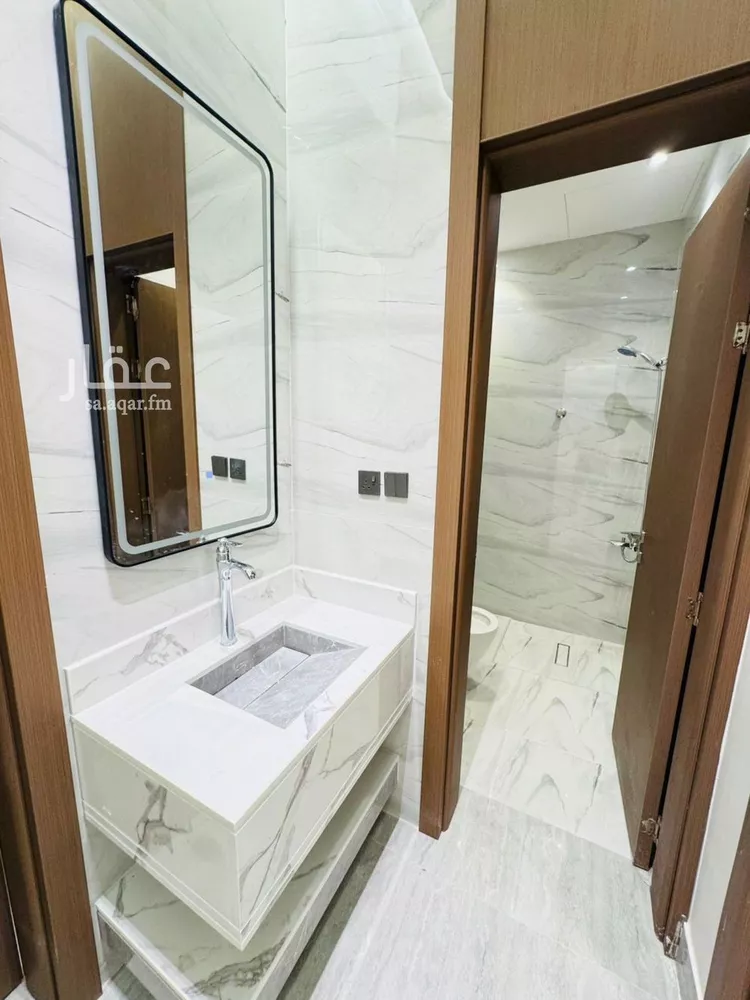 Floor for Sale in Riyadh Ar Rimal 16