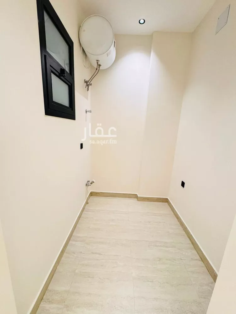 شقة للبيع في شارع الخزنة, حي إشبيلية, مدينة الرياض, منطقة الرياض 8