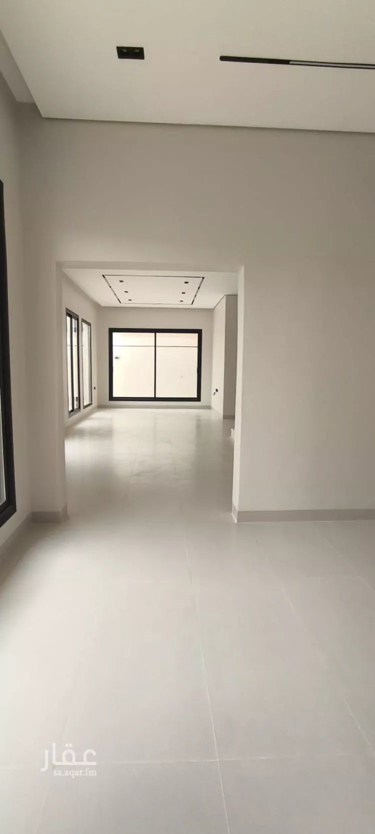 فيلا للبيع في شارع خليج تونس, حي المعيزيلة, مدينة الرياض, منطقة الرياض صورة 5