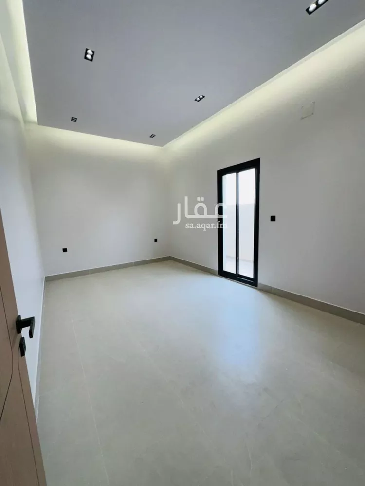 دور للبيع في شارع الظفير, حي الخليج, مدينة الرياض, منطقة الرياض 8