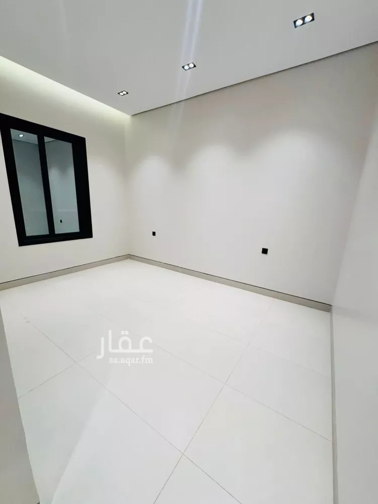 فيلا للبيع في شارع أحمد بن داود المالكي, حي المعيزيلة, مدينة الرياض, منطقة الرياض 7