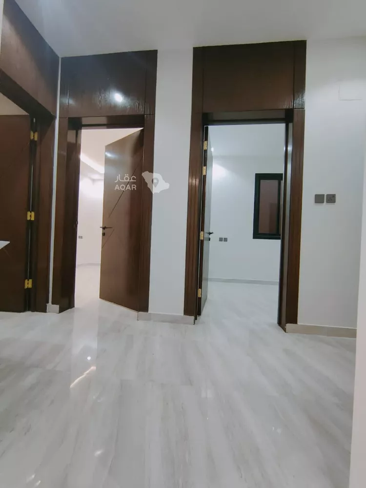 فيلا للبيع في شارع أبي الكرم العكبري, حي المونسية, مدينة الرياض, منطقة الرياض 16