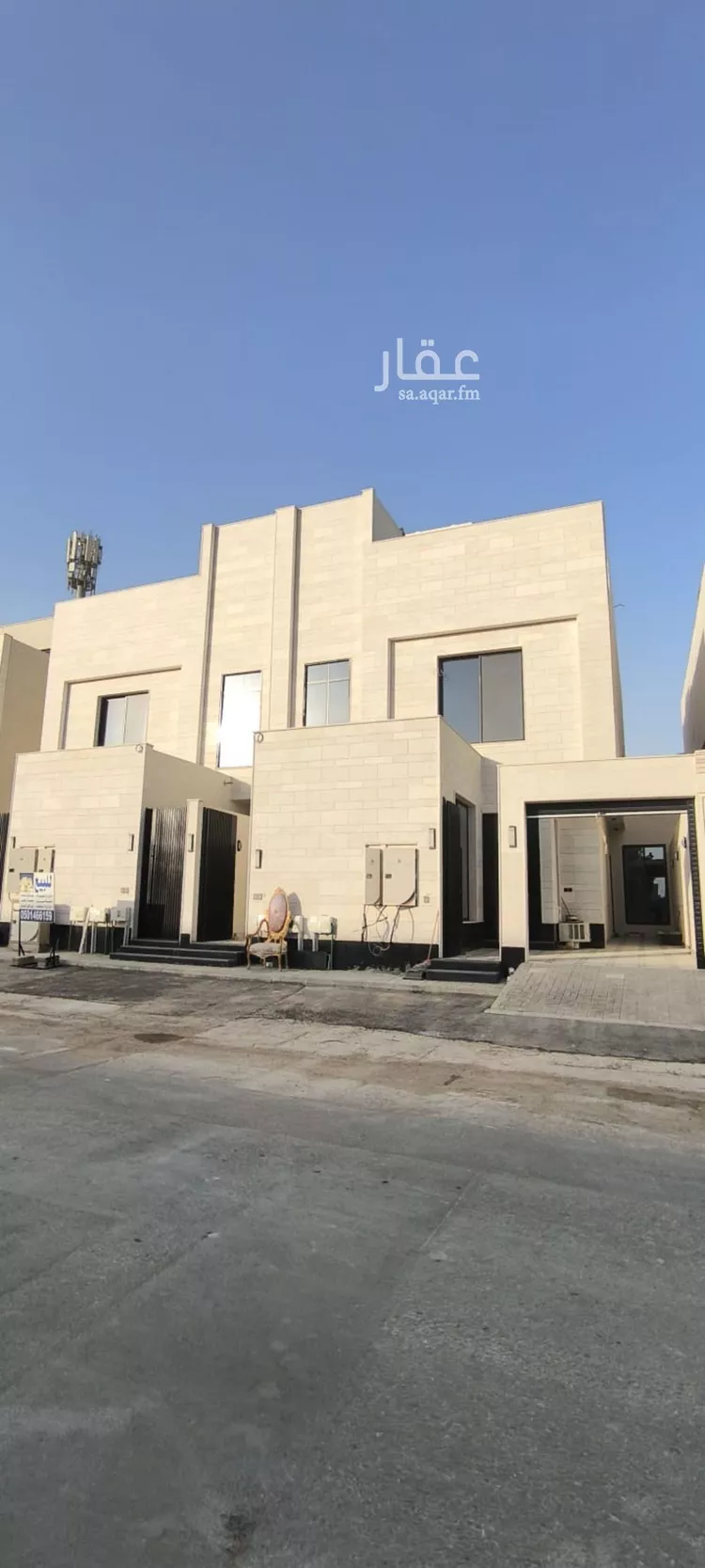 Floor for Sale in Riyadh Al Janadriyah