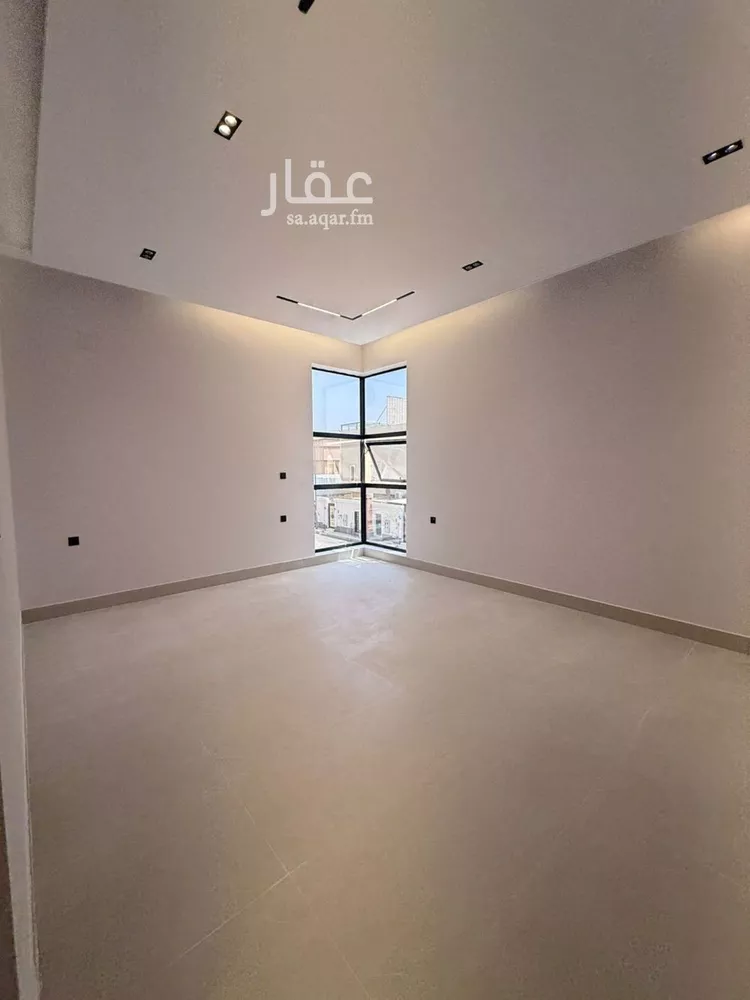 دور للبيع في شارع الظفير, حي الخليج, مدينة الرياض, منطقة الرياض 13
