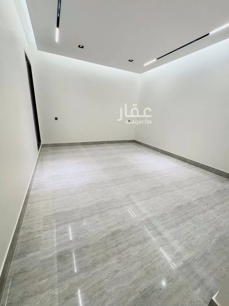 Floor for Sale in Riyadh Ar Rimal 20