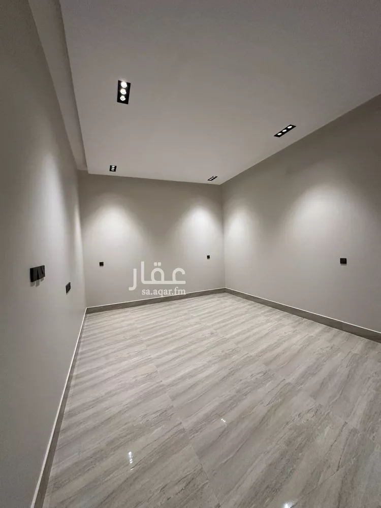 فيلا للبيع في شارع عبدالقدوس الانصاري, حي الرمال, مدينة الرياض, منطقة الرياض صورة 5