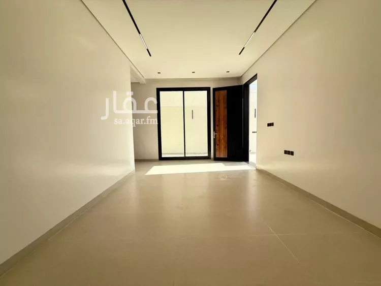 فيلا للبيع في شارع يحيي بن القاسم, حي الرمال, مدينة الرياض, منطقة الرياض صورة 3