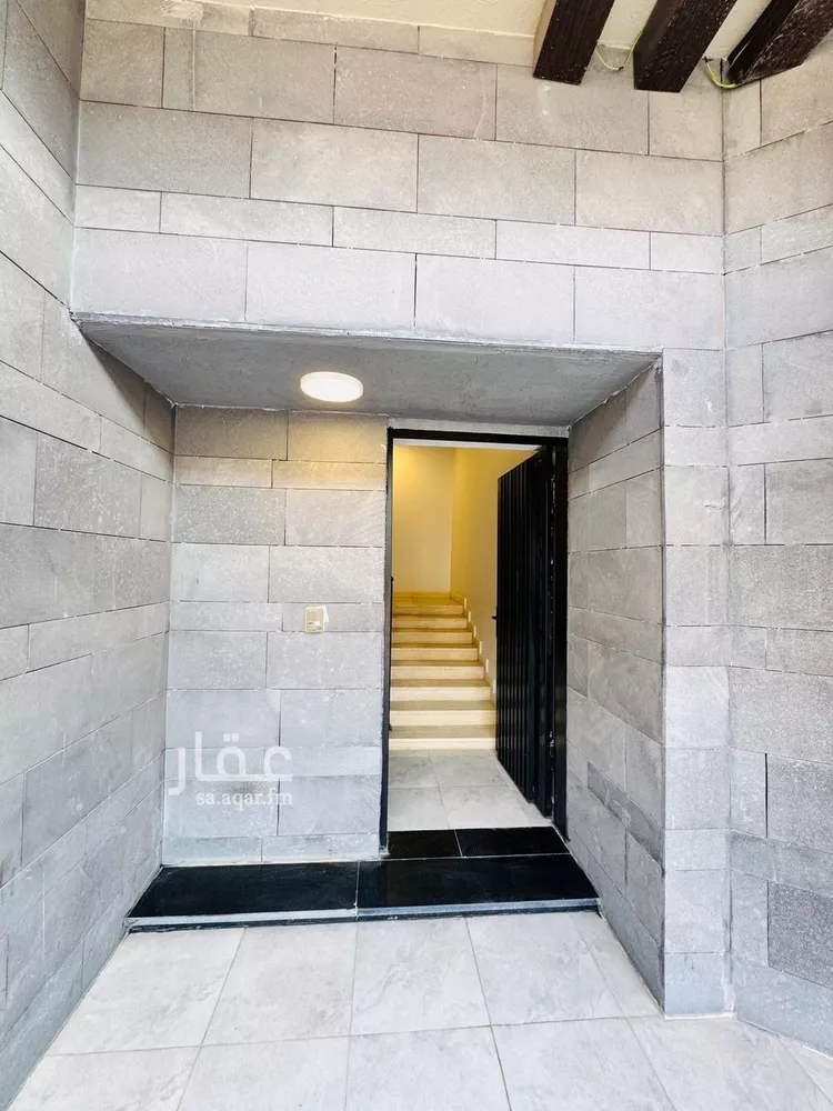 دور للبيع في شارع رقم 385, حي المونسية, مدينة الرياض, منطقة الرياض صورة 3