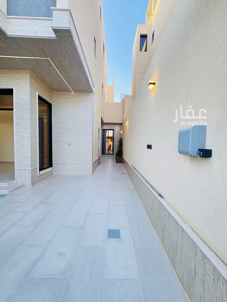 فيلا للبيع في شارع عبدالقدوس الانصاري, حي الرمال, مدينة الرياض, منطقة الرياض صورة 3