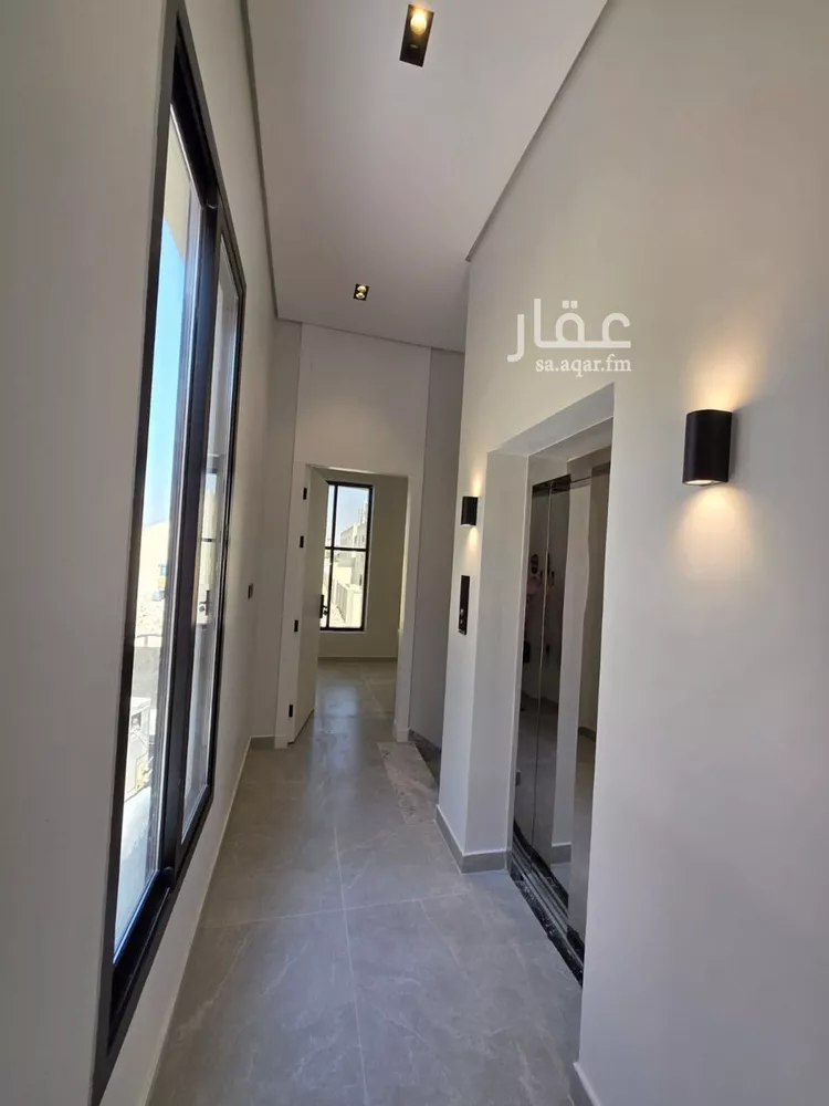دور للبيع في شارع رقم 302, حي النرجس, مدينة الرياض, منطقة الرياض صورة 4