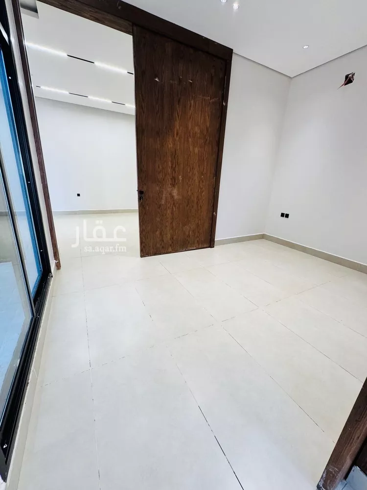 دور للبيع في شارع عزت خطاب, حي الرمال, مدينة الرياض, منطقة الرياض صورة 3