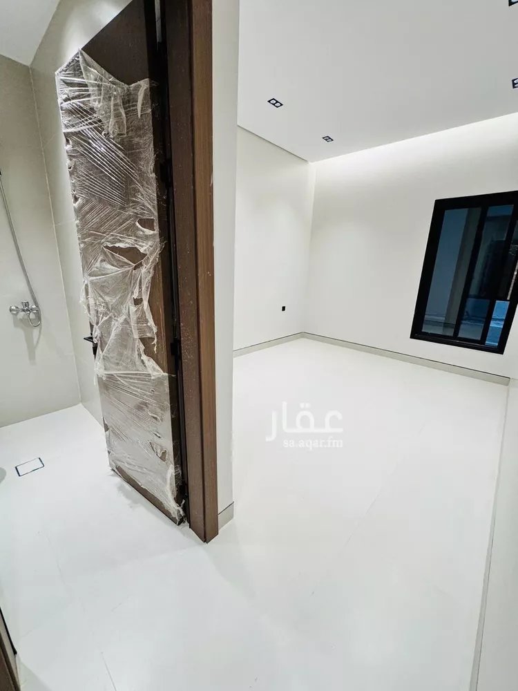 فيلا للبيع في شارع خليج تونس, حي المعيزيلة, مدينة الرياض, منطقة الرياض 13