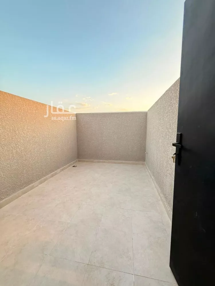 فيلا للبيع في شارع على بن حسن, حي النظيم, مدينة الرياض, منطقة الرياض صورة 5