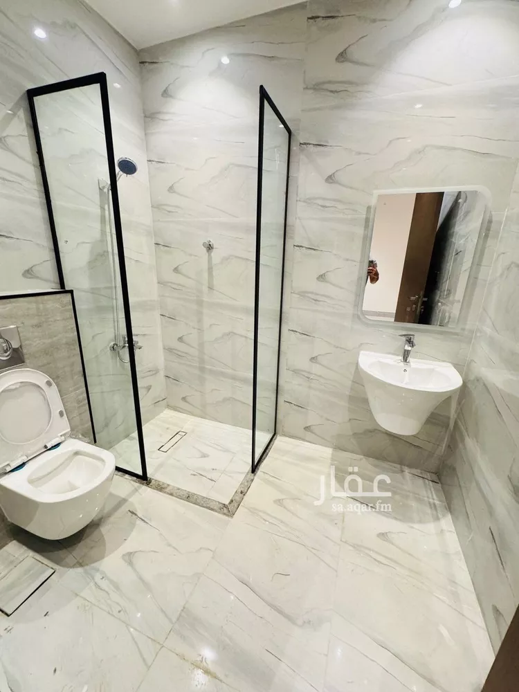 Floor for Sale in Riyadh Ar Rimal 16