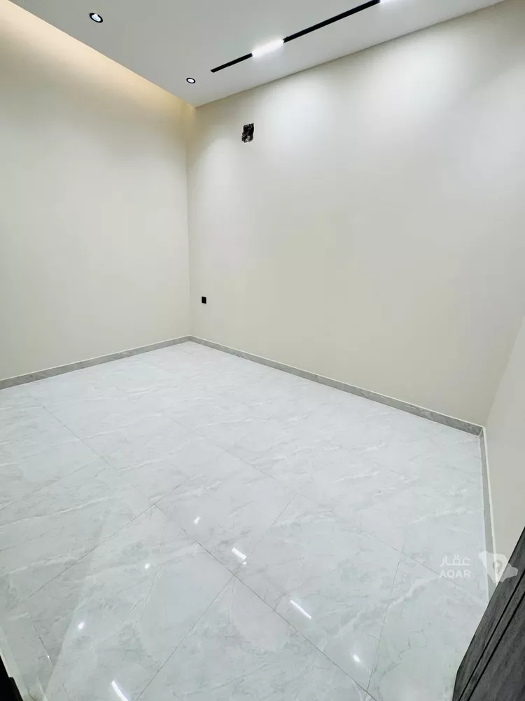 Floor for Sale in Riyadh Al Munsiyah 15