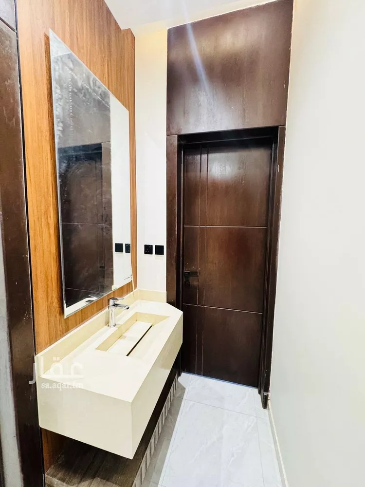 دور للبيع في شارع رقم 385, حي المونسية, مدينة الرياض, منطقة الرياض صورة 4