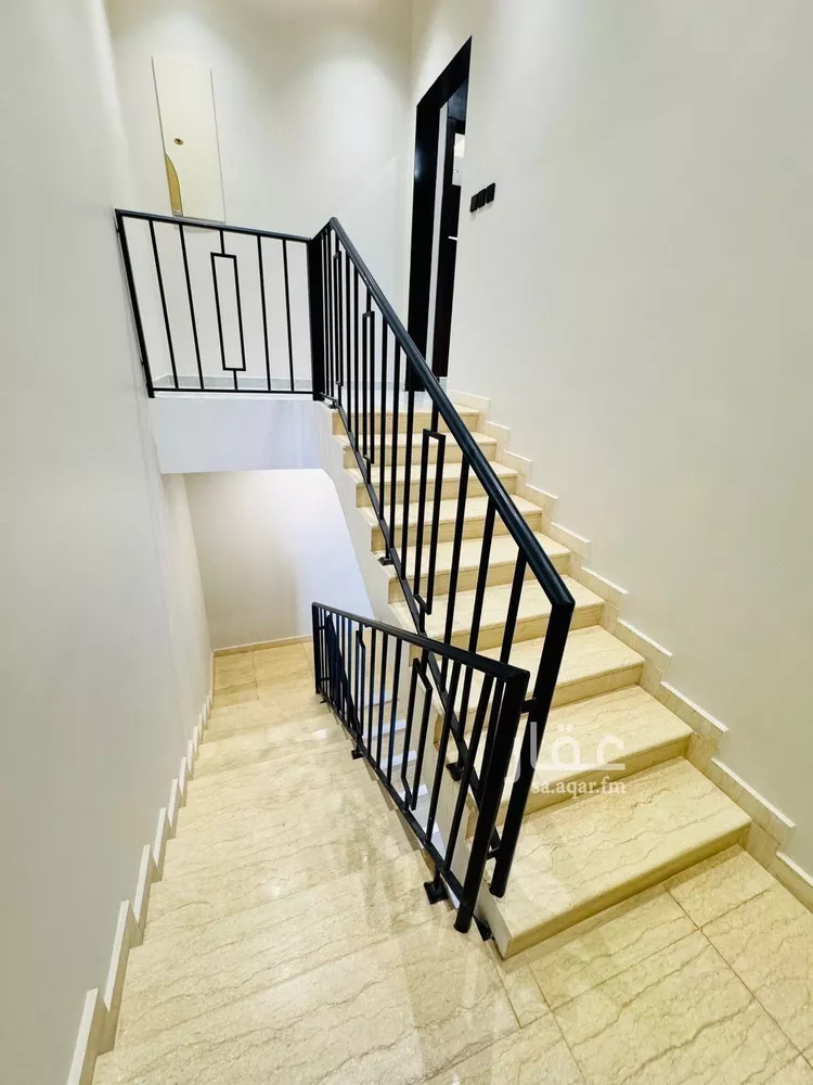 دور للبيع في شارع رقم 385, حي المونسية, مدينة الرياض, منطقة الرياض 9
