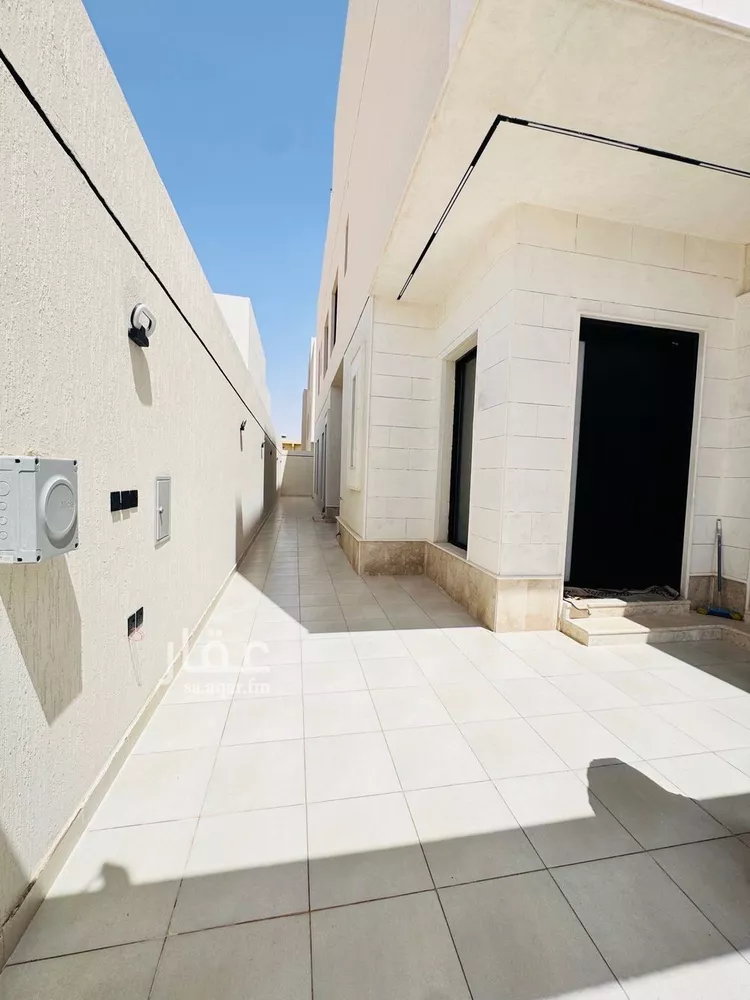 فيلا للبيع في شارع خليج تونس, حي المعيزيلة, مدينة الرياض, منطقة الرياض صورة 3