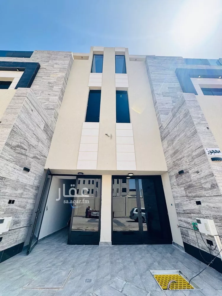 Floor for Sale in Riyadh King Faisal