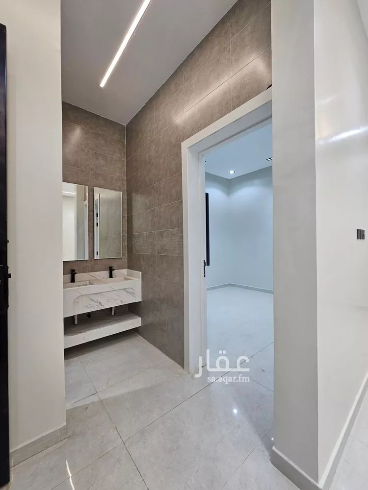 دور للبيع في شارع أبين, حي العريجاء الغربي, مدينة الرياض, منطقة الرياض صورة 3