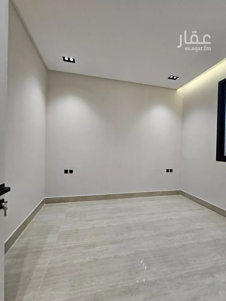 فيلا للبيع في شارع الحضرة, حي طويق, مدينة الرياض, منطقة الرياض صورة 2