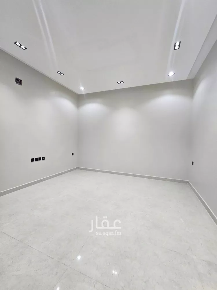 دور للبيع في شارع أبين, حي العريجاء الغربي, مدينة الرياض, منطقة الرياض صورة 5