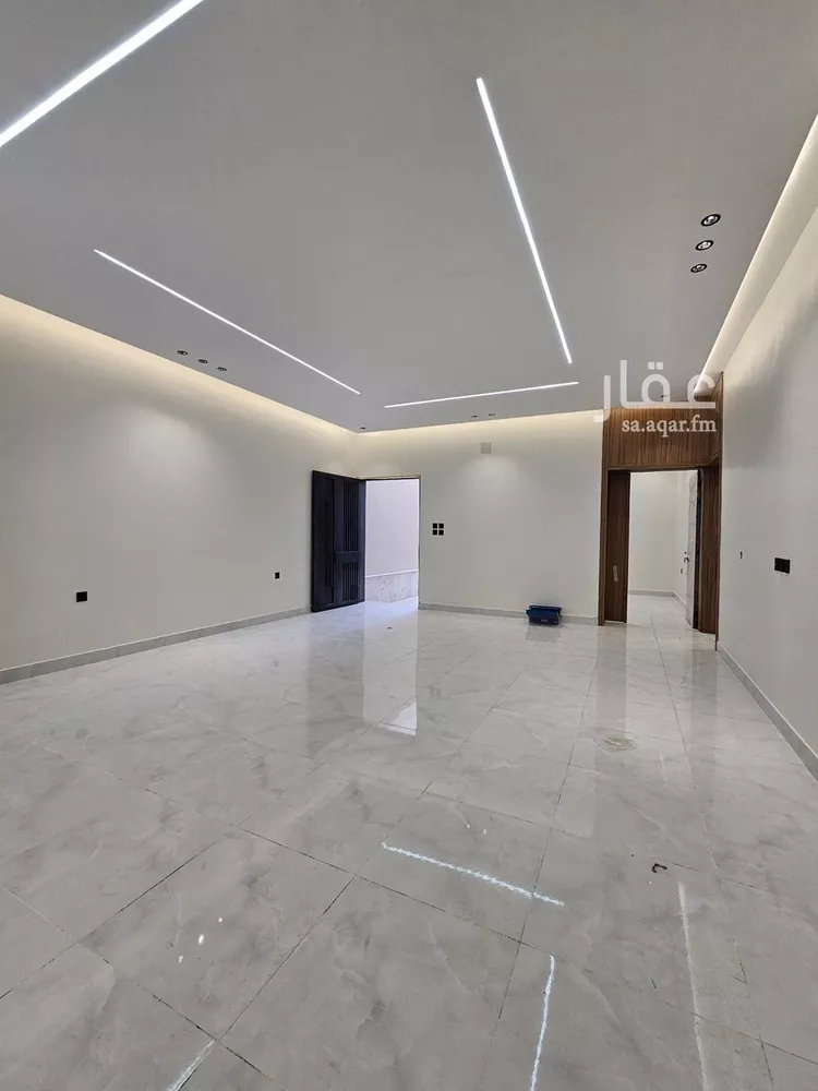 دور للبيع في شارع ابن عمر القرشي, حي طويق, مدينة الرياض, منطقة الرياض صورة 3