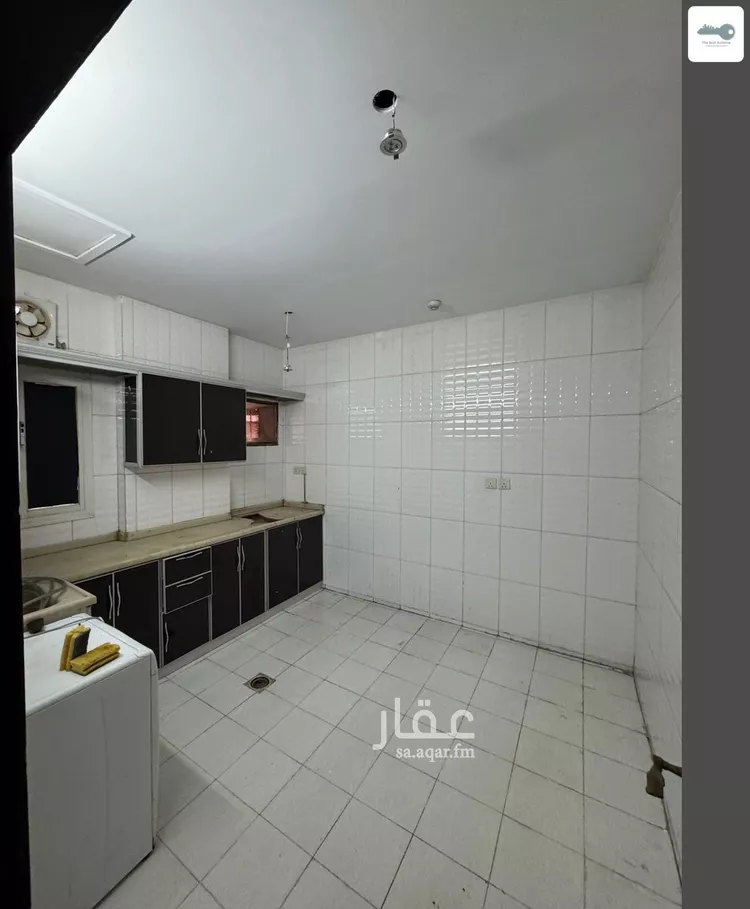 مكتب تجاري للإيجار في شارع عبد الرحمن الخزاعي, حي المروة, مدينة جدة, منطقة مكة المكرمة صورة 2