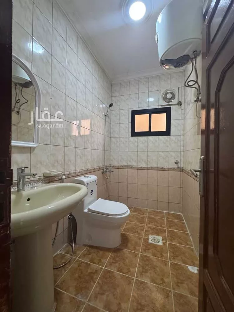 Commercial Office for Rent in Jeddah As Safaa صورة 3