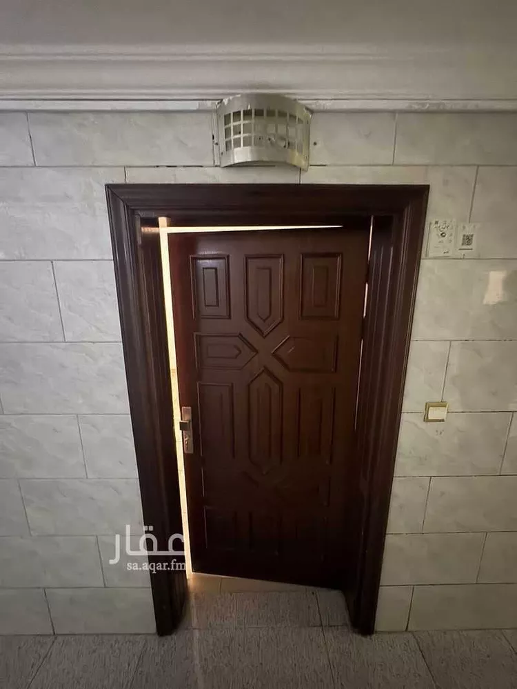 مكتب تجاري للإيجار في شارع ماجد بن عبدالعزيز, حي الصفاء, مدينة جدة, منطقة مكة المكرمة 6