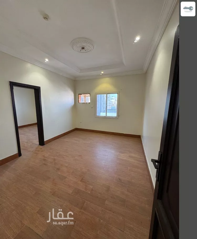 مكتب تجاري للإيجار في شارع عبد الرحمن الخزاعي, حي المروة, مدينة جدة, منطقة مكة المكرمة صورة 3