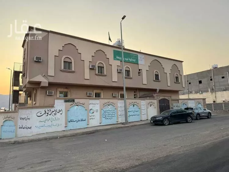 عمارة للإيجار في شارع معلي بن منصور, حي الرانوناء, مدينة المدينه المنوره, منطقة المدينة المنورة صورة 2