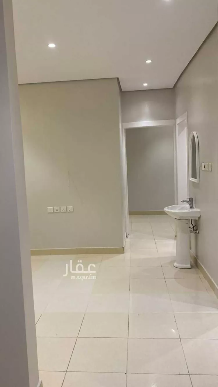 عمارة للبيع في شارع وادي الانيعم, حي اليمامة, مدينة الرياض, منطقة الرياض صورة 5