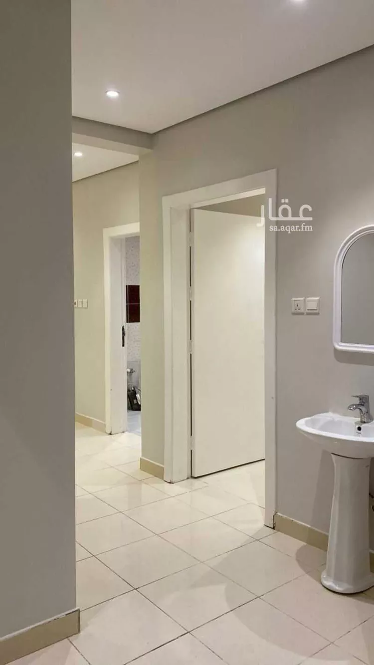عمارة للبيع في شارع وادي الانيعم, حي اليمامة, مدينة الرياض, منطقة الرياض صورة 2