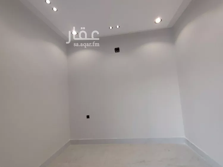دور للبيع في شارع النسور, حي طيبة, مدينة الرياض, منطقة الرياض صورة 3