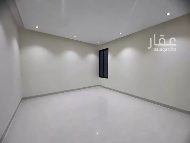 Floor for Sale in Riyadh Al Janadriyah 6