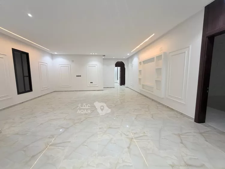 Floor for Sale in Riyadh Al Janadriyah