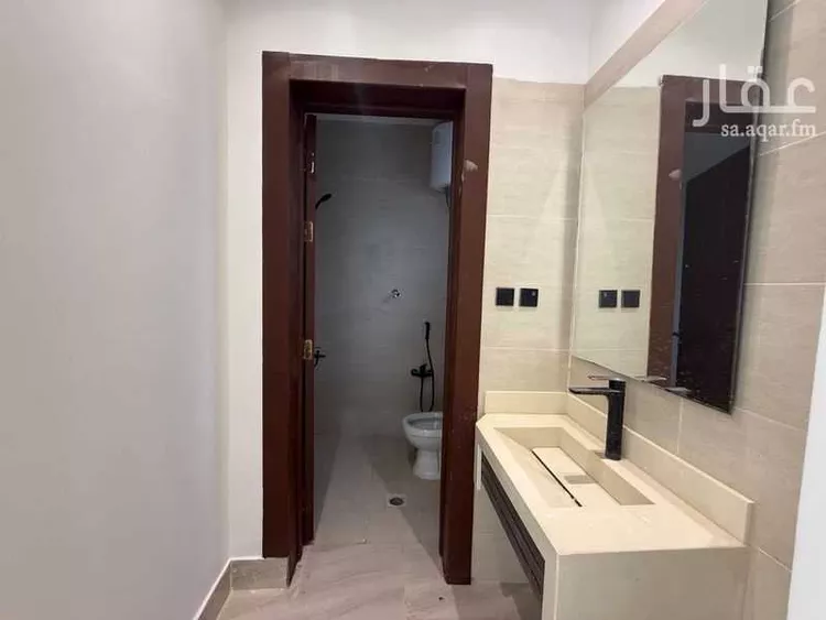 فيلا للبيع في شارع الضياء, حي الجنادرية, مدينة الرياض, منطقة الرياض 12
