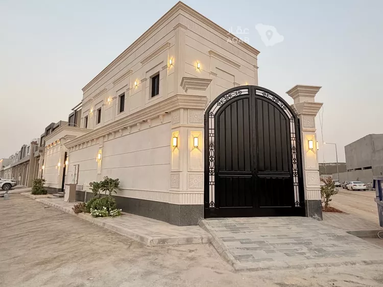 Floor for Sale in Riyadh Al Janadriyah