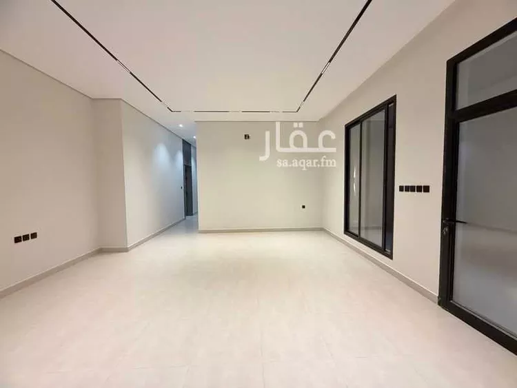 Floor for Sale in Riyadh Al Janadriyah 8