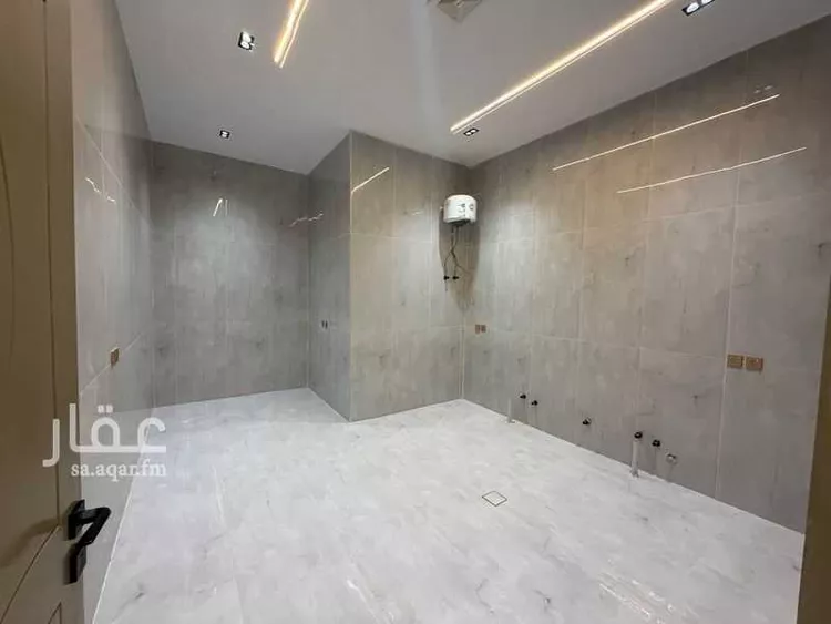 Floor for Sale in Riyadh Al Janadriyah صورة 4