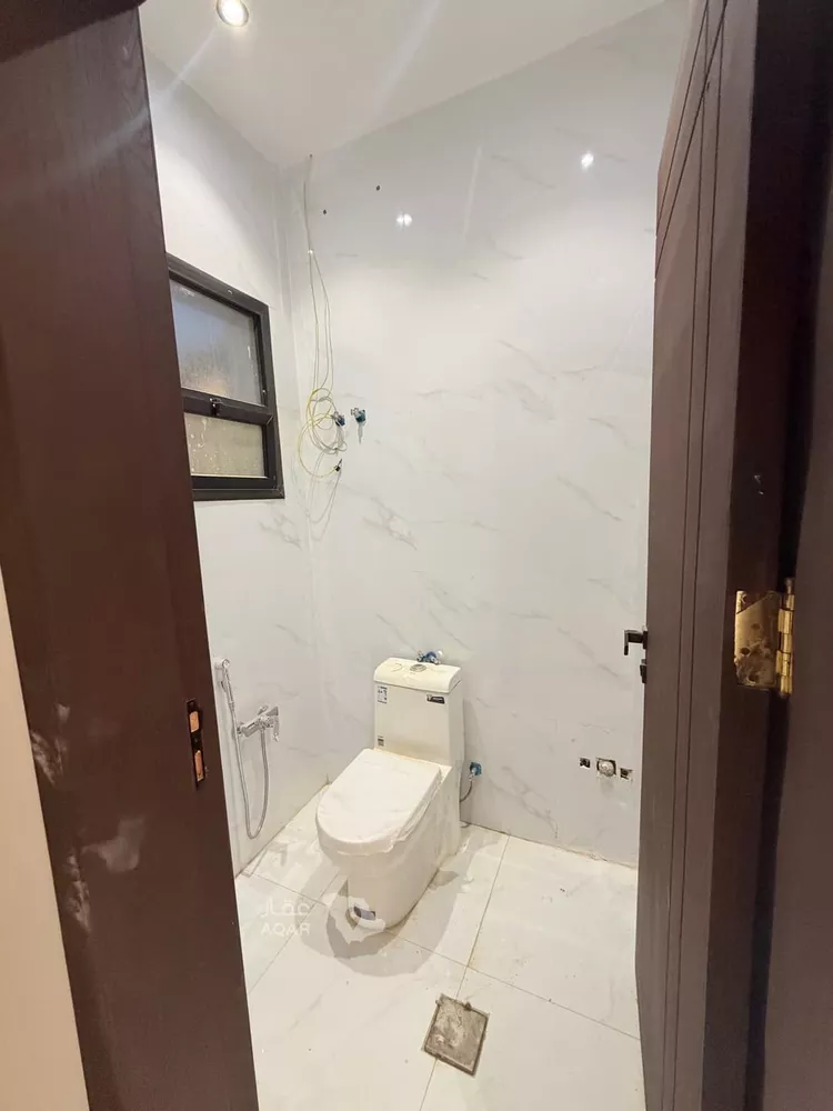 شقة للبيع في شارع حاتم, حي الجنادرية, مدينة الرياض, منطقة الرياض 3