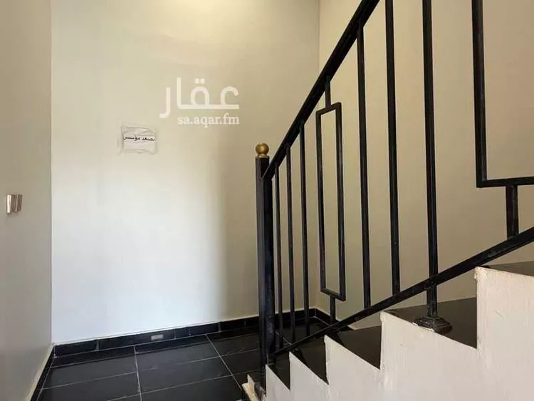 Floor for Sale in Riyadh Al Janadriyah صورة 2