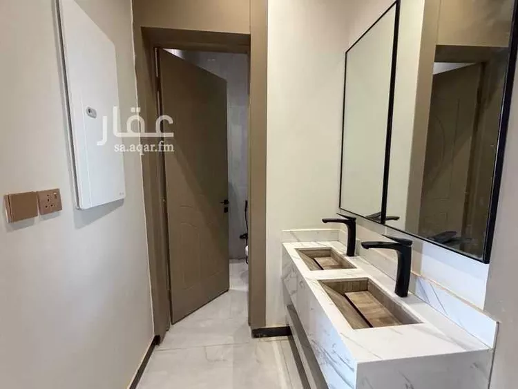 دور للبيع في شارع محمد, حي الجنادرية, مدينة الرياض, منطقة الرياض 7