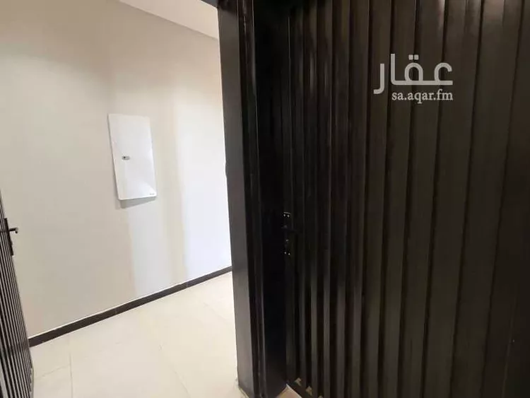 دور للبيع في شارع محمد, حي الجنادرية, مدينة الرياض, منطقة الرياض 6