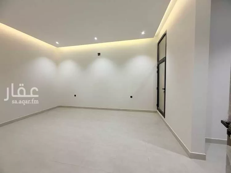 Floor for Sale in Riyadh Al Janadriyah 11