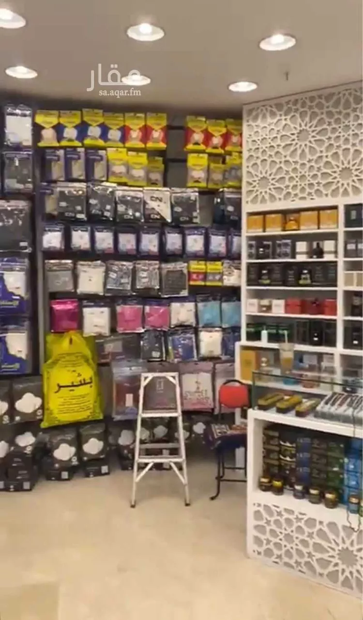 محل للبيع في شارع الجامعة ، حي العزيزية ، مكة ، منطقة مكة المكرمة صورة 4
