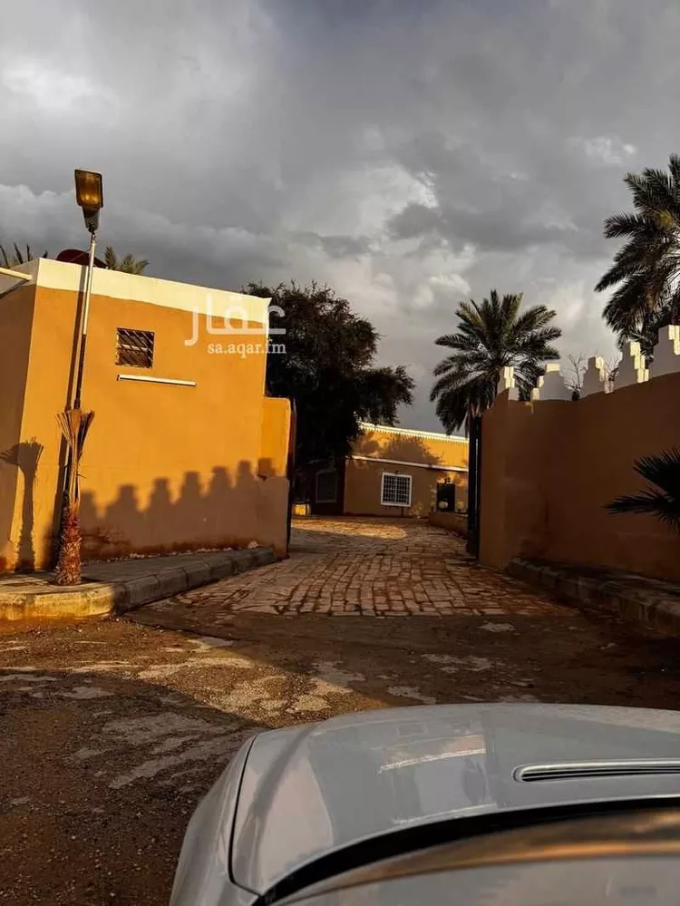 مزرعة للحجز في حي النخيل ، حريملاء ، حريملاء